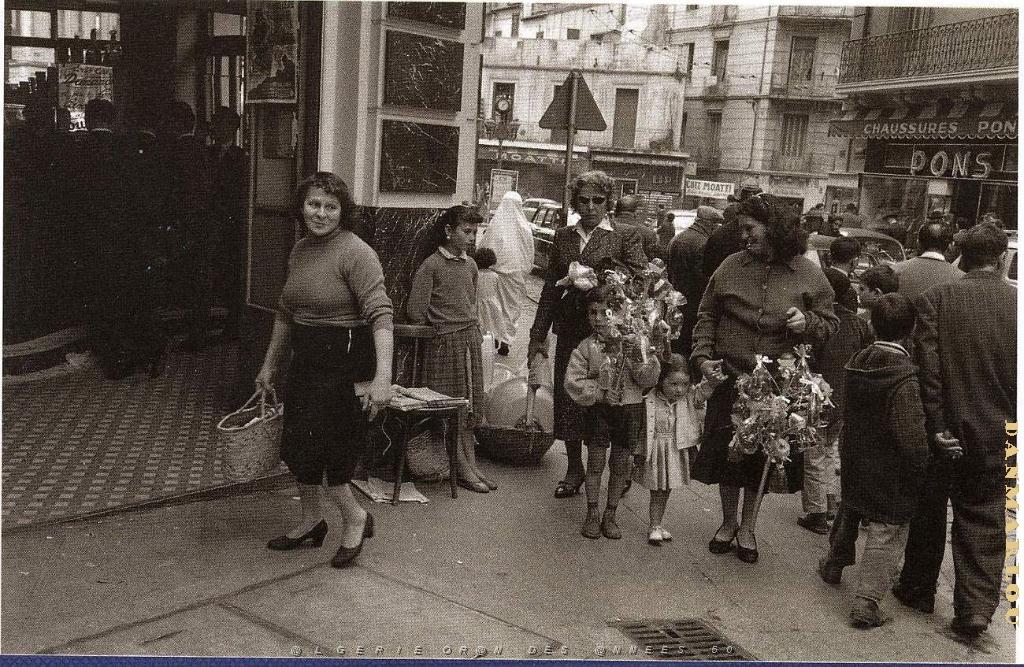 Alger . Bab el Oued les rameaux.JPG